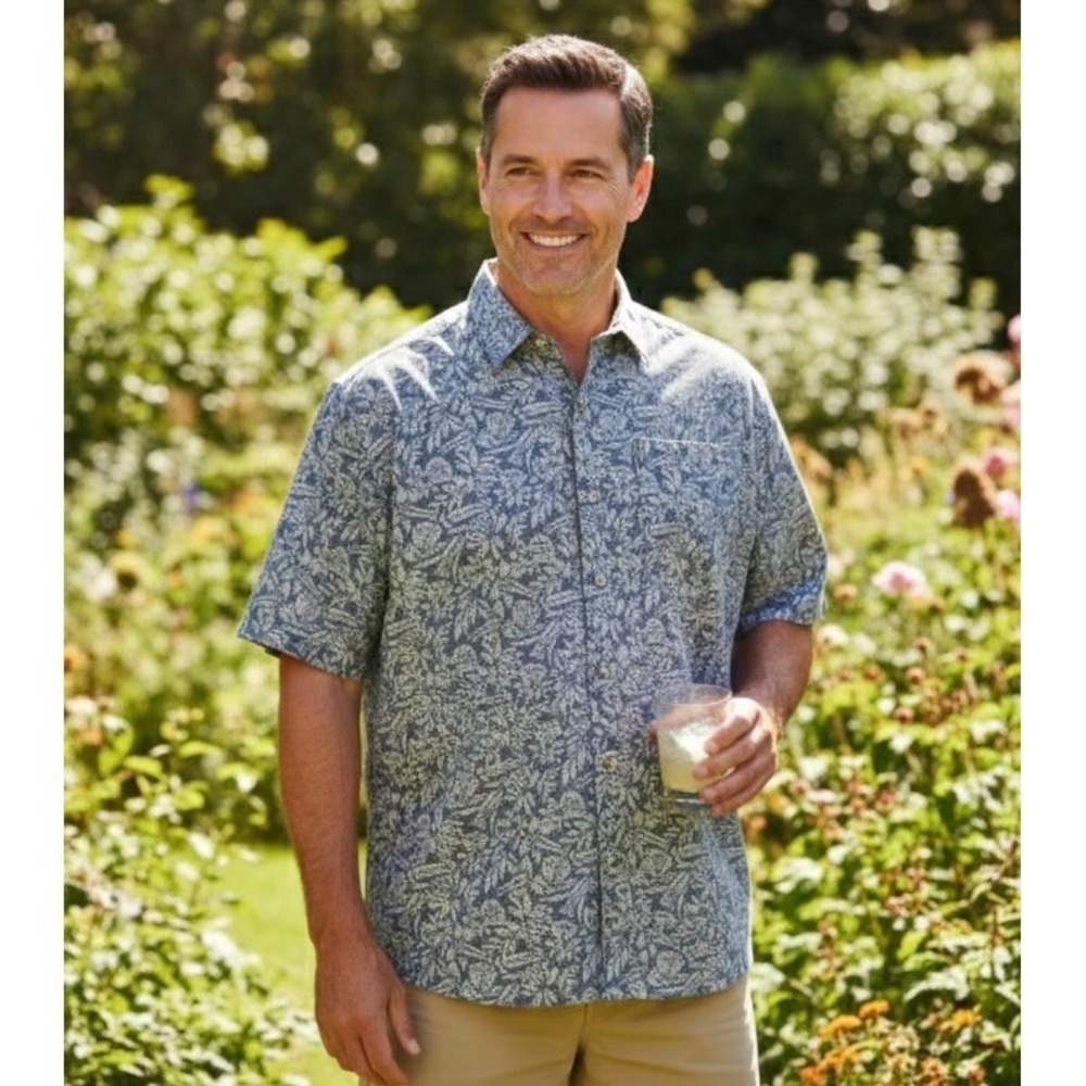 Columbia Sportswear Flowers Button Up Short Sleeve Shirt Blue Floral Print XXL‎